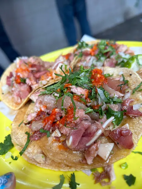 Buenas Carnitas " EL JACAL "