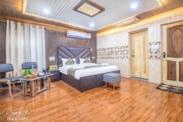 Hotel Raazik Resort