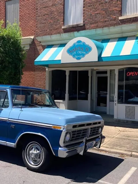 Sisters II Ice Cream