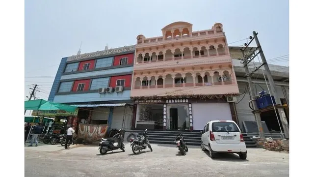 OYO Hotel Pratap Palace