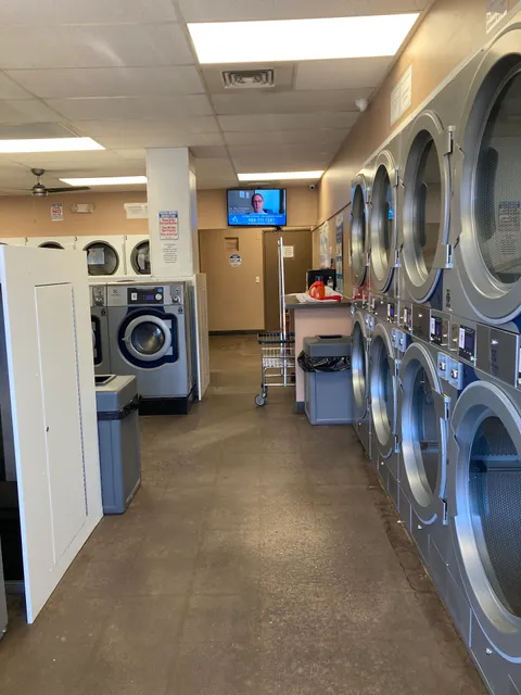 Laundromat @ Black Jax