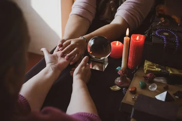 Psychic Readings by Carly