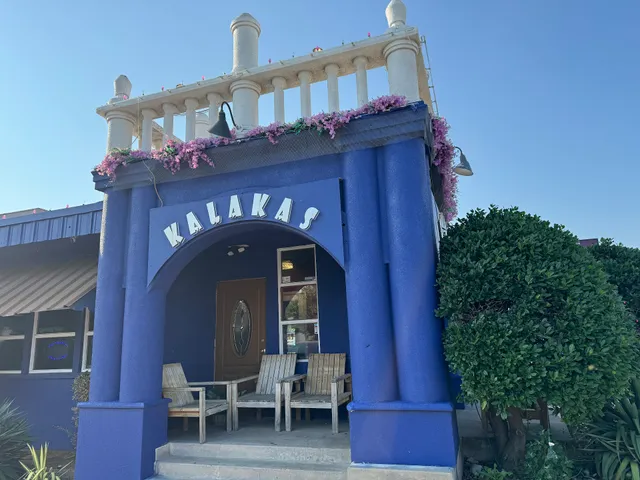 Kalakas Restaurant & Bar