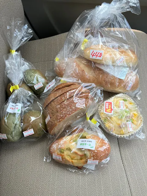 ハスの実パン工房