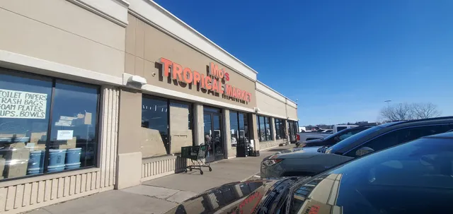 Mo's Tropical Market