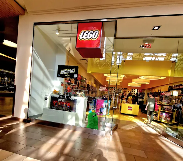 The LEGO® Store Christiana Mall