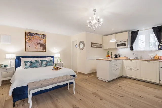 Split Exclusive Stay