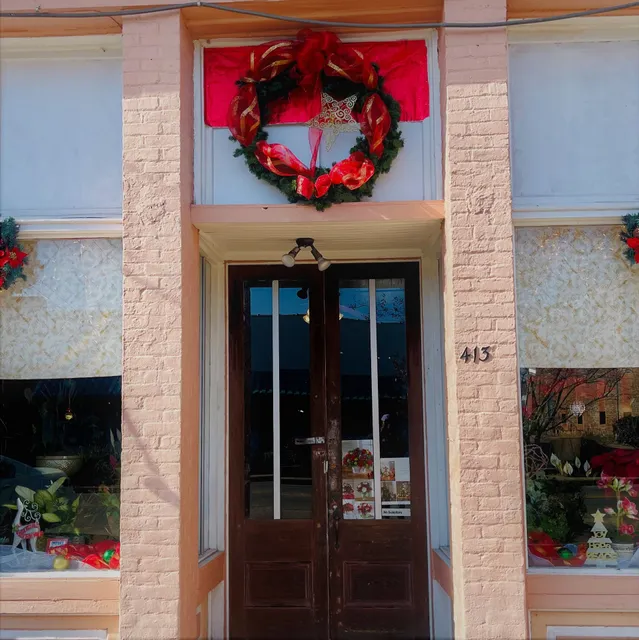 Yanna's Flowers & Gifts