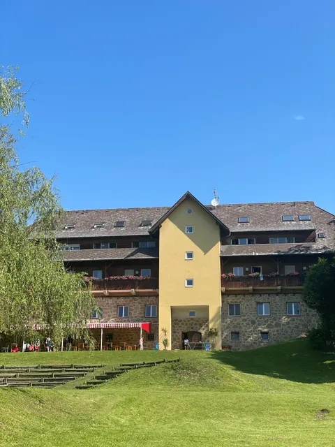 Kinder u Jugenderlebnishotel