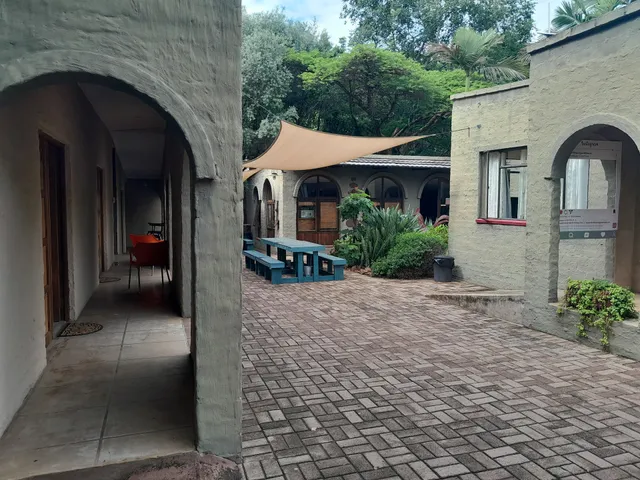 Flamboyant Guesthouse