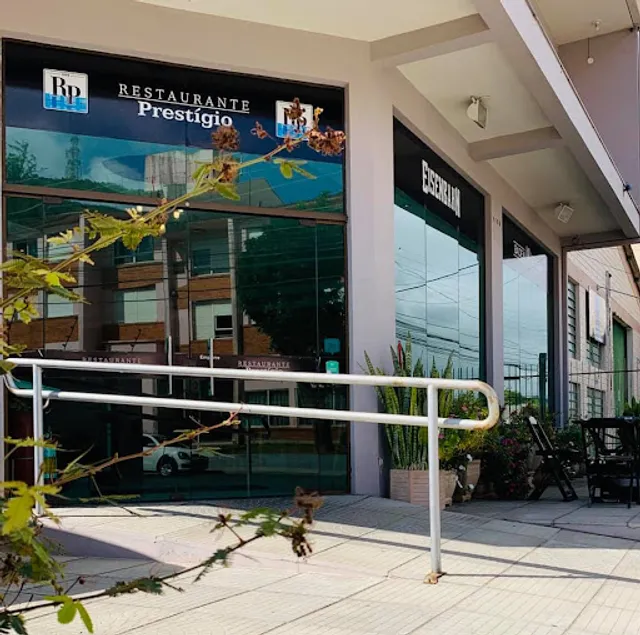 Restaurante PRESTIGIO • 1994