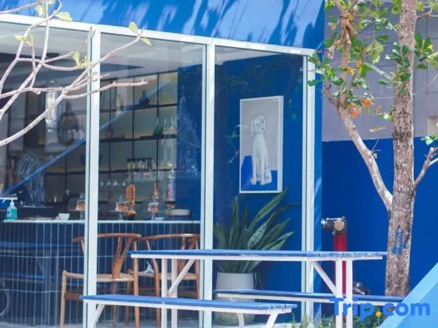 KRAAM Silhouette Hotel & Cafe Phuket