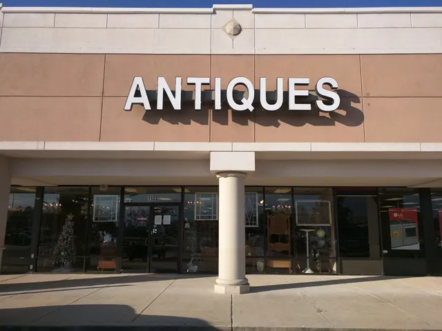 Crossroads Antiques