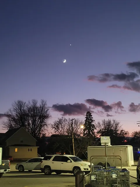 Lake Drive Shopping Center