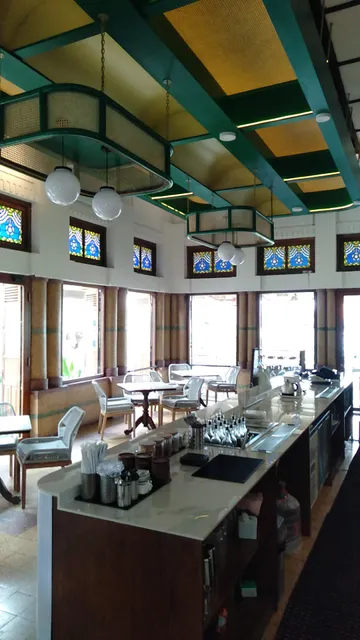 Omah Dhuwur Coffee & Dining