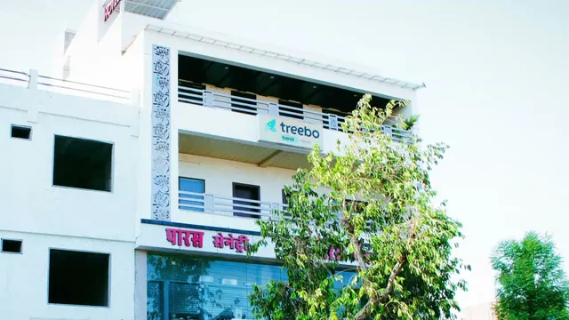 Treebo Paras Raj Near City Palace