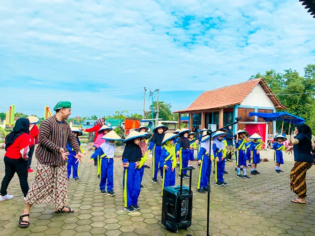 Desa Wisata Tegalsambi