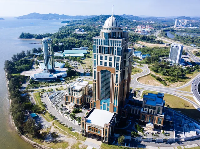 Menara Kinabalu/Pusat Pentadbiran Negeri Sabah (PPNS)