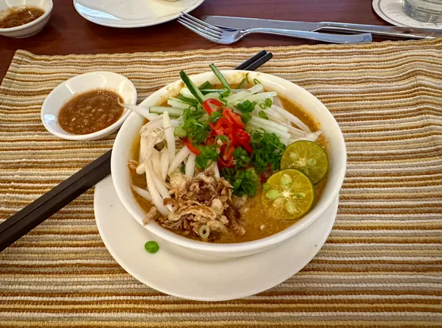 Peridot Lounge @ One World Hotel