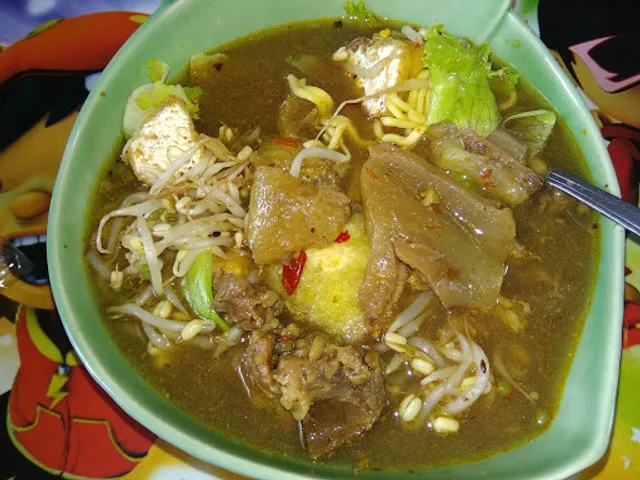Warung Rujak Cingur Surabaya