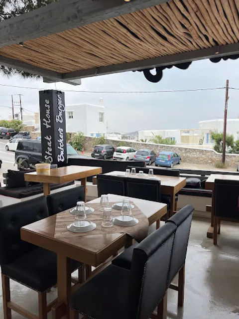 Butcher’s Burger Mykonos & Steak House