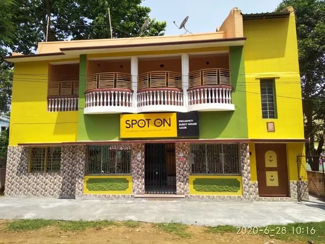 OYO Flagship Projapati Guest House