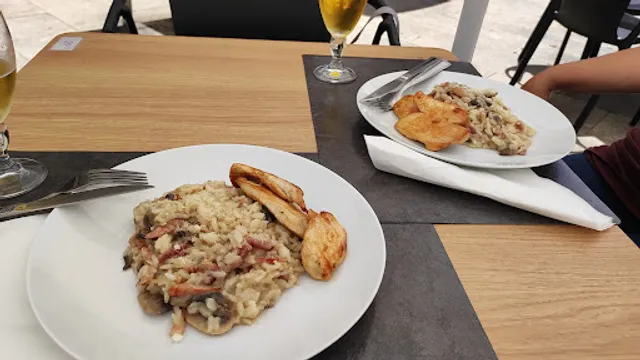 Maná Restaurante e Pizzaria