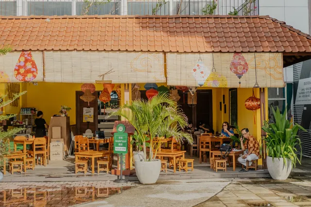 MeVui Kuta Beachfront