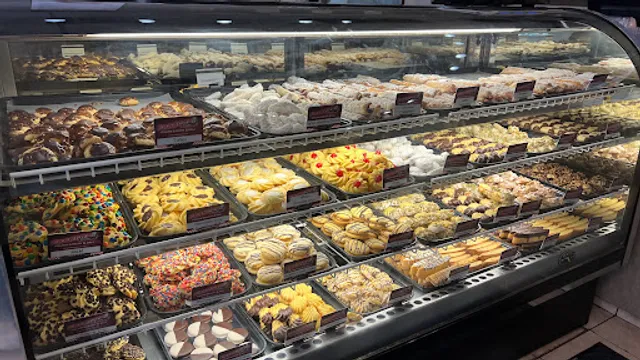 Franco's Cucina Italian Bakery & Deli