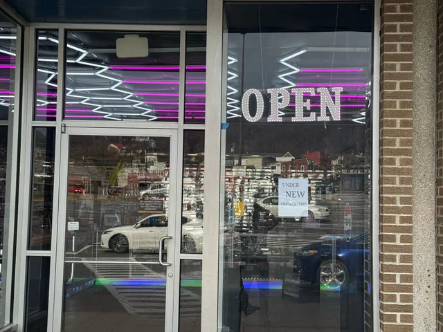 Exotic mood vape & cigar