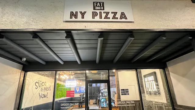 Fat Tomato Pizza (K-TOWN)