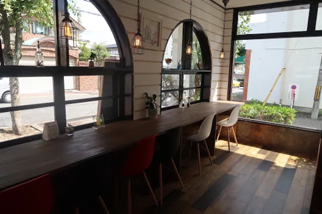 ラ・ボンヌ・サブール