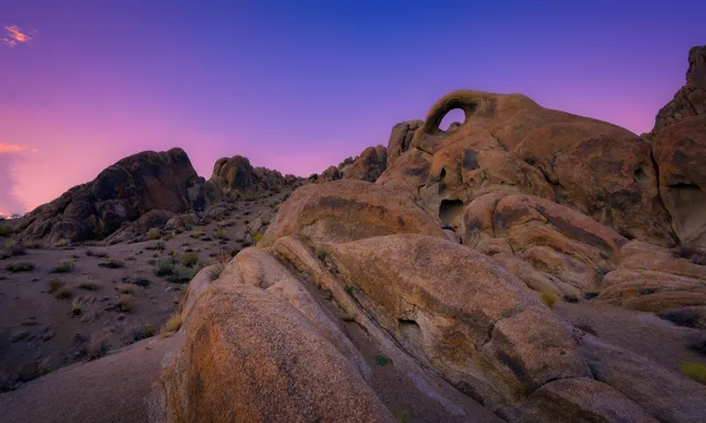 Eye of Alabama Hills Arch