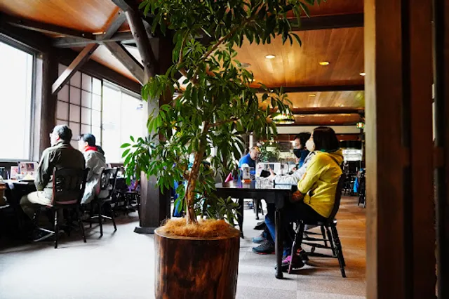 Sweets Café & Bar “LOUNGE”