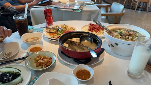 PUTIEN Marina Bay Sands