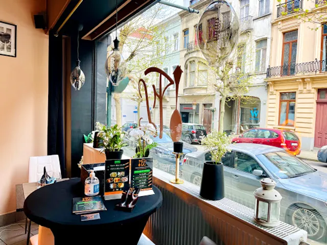 Indian Foodism Lounge