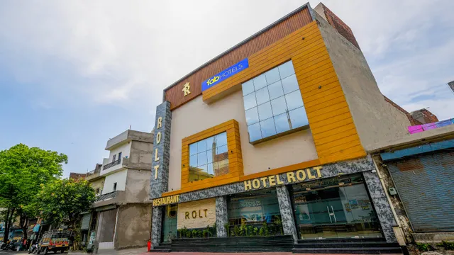 FabHotel Rolt