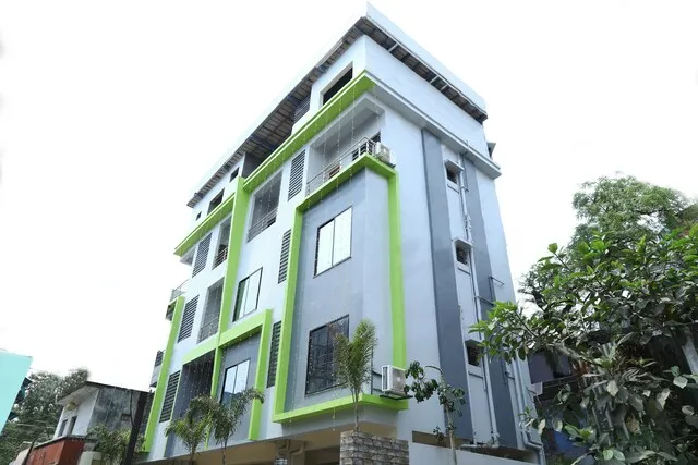 OYO 10781 Parashar Legacy