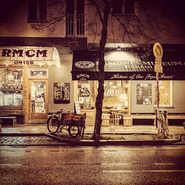 RAMONES MUSEUM BERLIN