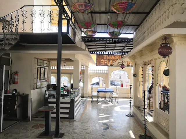 Mayur Cafe - Pure Vegetarian Family Restaurant