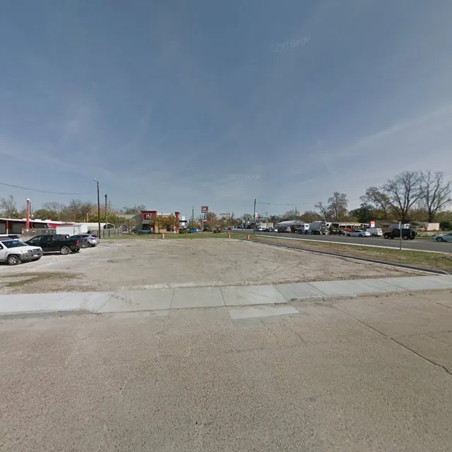 Food Truck Friday at The Crossroads