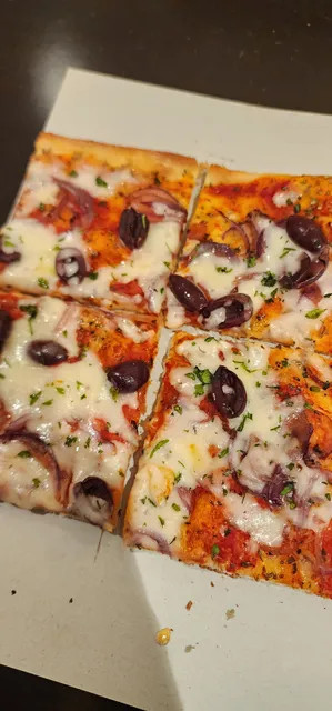 טוני וספה דיזנגוף סנטר