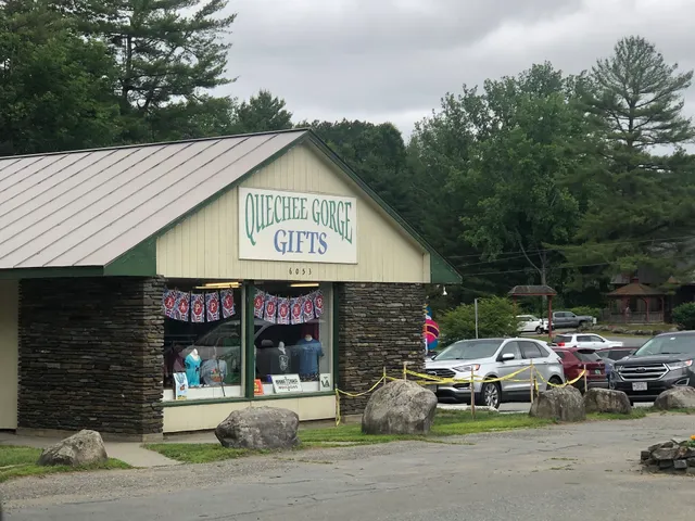 Quechee Gorge Gifts & Sportswear