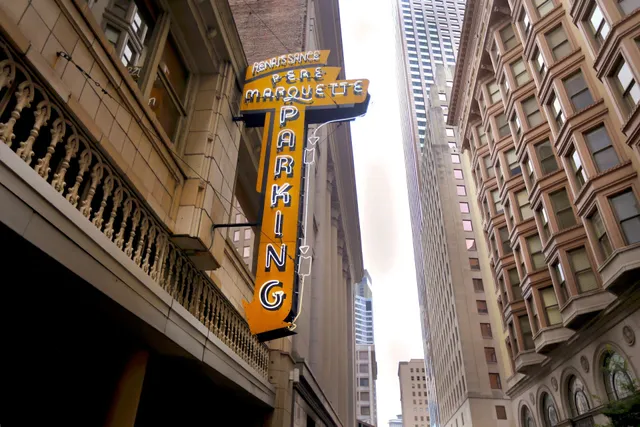 Roami at Bourbon Place