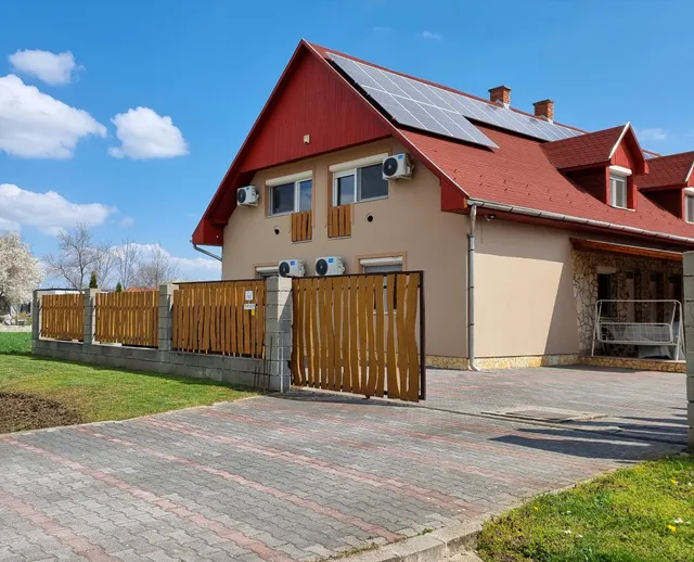 Relax Apartman Siófok-Sóstó