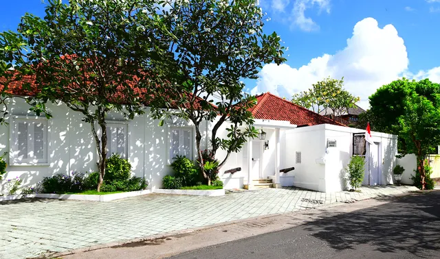 Kolonial House
