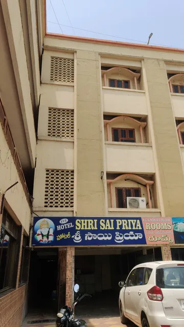 OYO 49270 Svr Sai Priya