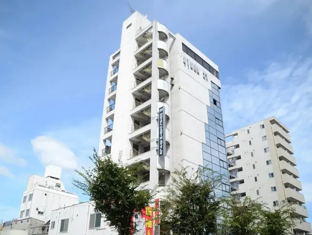 HOTEL CABIN STYLE (Male Only)