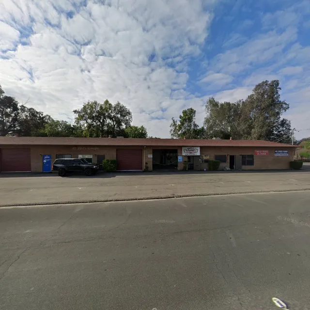 Hanford Auto Glass Plus Tint