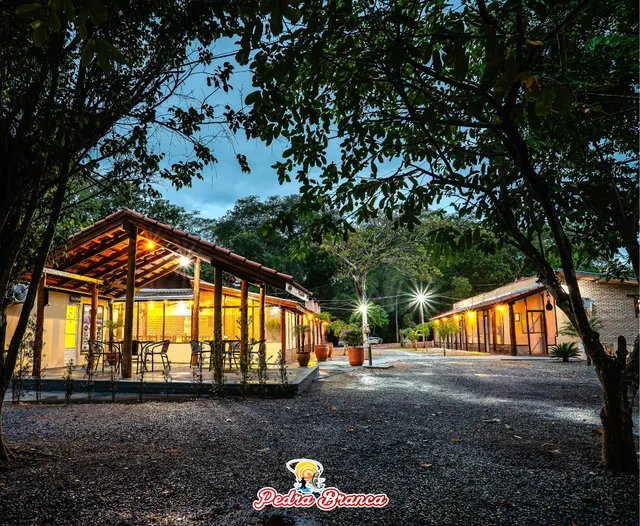 Pousada pedra branca